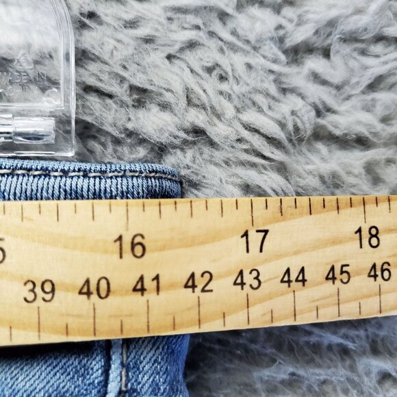 Silver Jeans Shorts Womens 27 Blue Boyfriend Rolled Distressed Denim Jorts - Picture 4 of 11